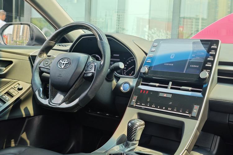 Used Toyota Avalon 2019 Dual-Engine 2.5L Luxury Edition China VI Standard Interior 2