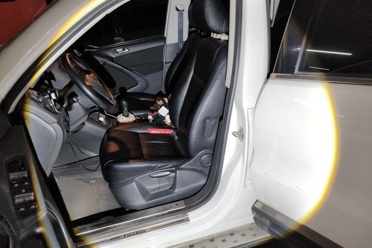 Used Volkswagen Tiguan 2012 1.8TSI Manual Two-Wheel Drive Urban Edition Left Front Seat