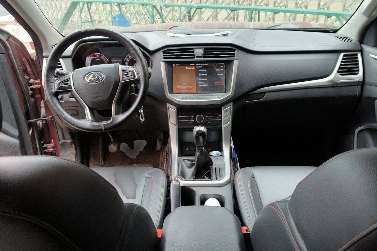 Used SAIC MAXUS T60 2017 2.4L Gasoline Manual Transmission Two-Wheel Drive High Ground Clearance Comfort Edition Standard Cabin
