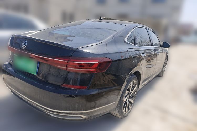 Used Volkswagen Passat 2022 330TSI Starry Luxury Edition Rear Right 45 Deg