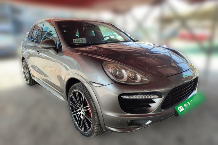 Used Porsche Cayenne  Front Right 45 Deg