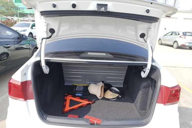 Used Volkswagen Santana 2019 1.5L Automatic Fashion Edition China VI Trunk