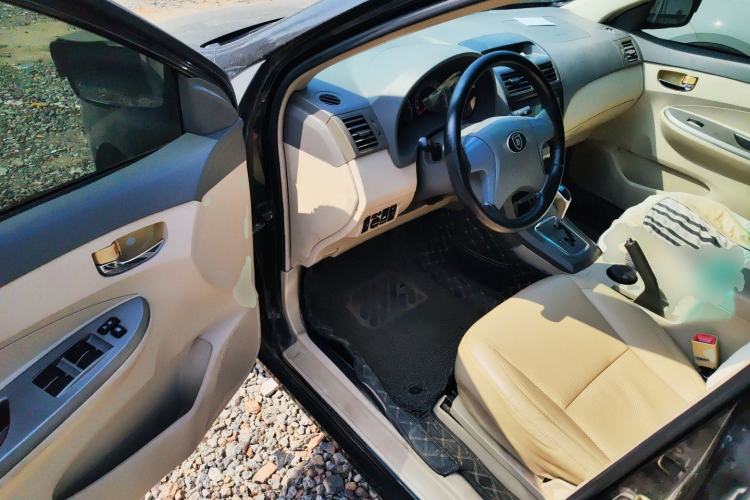 Used BYD L3 2013 1.5L Automatic Comfort Edition Driver Seat