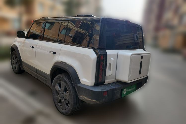 Used iCAR 03 2024 401km Two-Wheel Drive Standard Advanced Version Rear Left 45 Deg