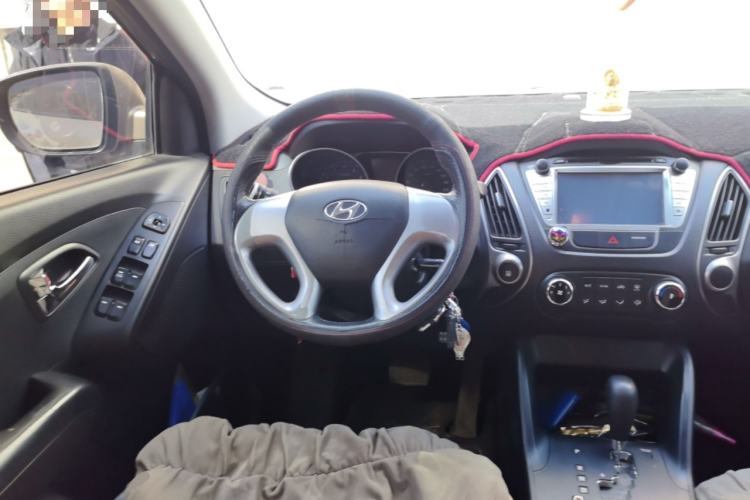 Used Hyundai ix35 2012 2.0L Automatic Two-Wheel Drive New Edition GL