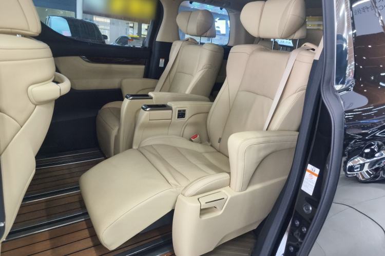 Used Toyota Alphard 2019 Dual-Engine 2.5L Luxury Edition