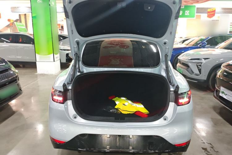 Used Leapmotor C01 2023 Range-Extended 316 Smart Edition Trunk