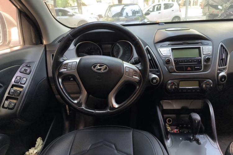 Used Hyundai ix35 2010 2.0L Automatic Two-Wheel Drive Elite Edition GLS