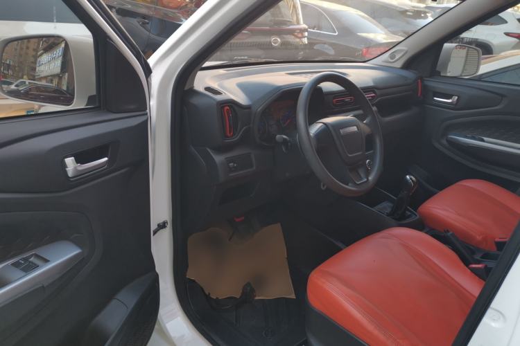 Used Dongfeng Fengon 380 2022 1.5L Comfort-Class Passenger Vehicle (Steel Spring) with 7 Seats
