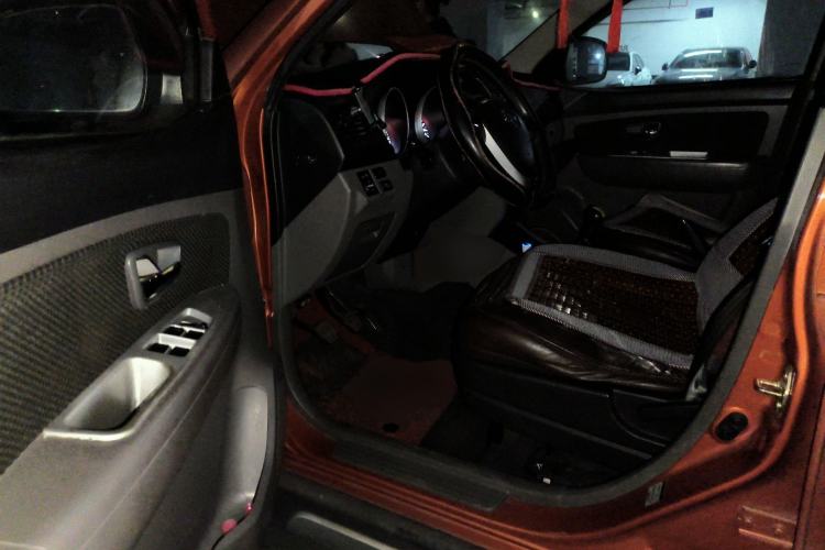 Used FAW Senya S80 2013 1.5L Manual 7-Seater Urban Fashion Edition
