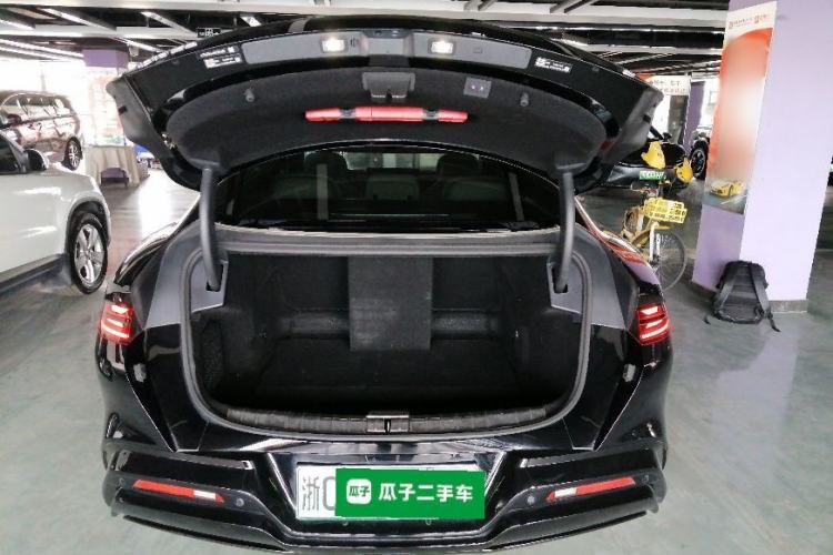 Used Denza Z9 2024 1100 km Four-Wheel Drive Max Version Trunk