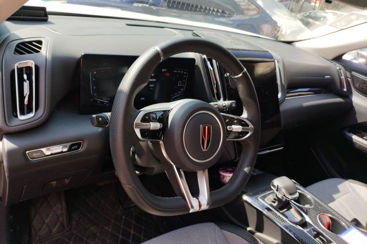 Used Hongqi HS3 2024 1.5T Zhiwei Edition
