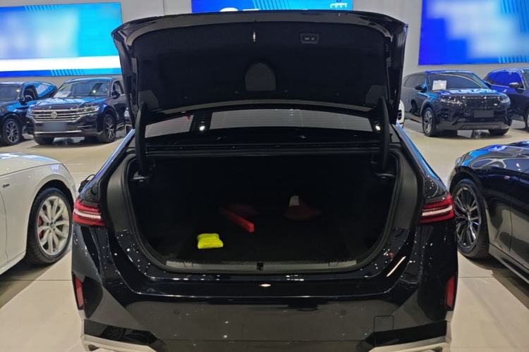 Used BMW 5 Series 2025 530Li Leading Model M Sport Package