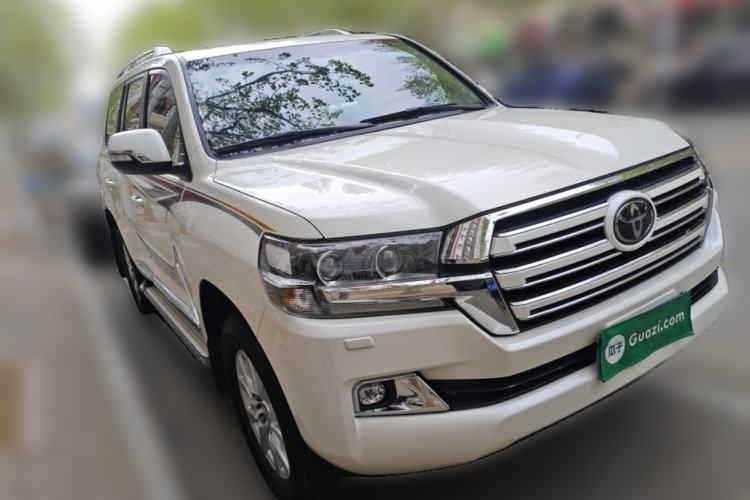 Used Toyota Land Cruiser  Front Right 45 Deg