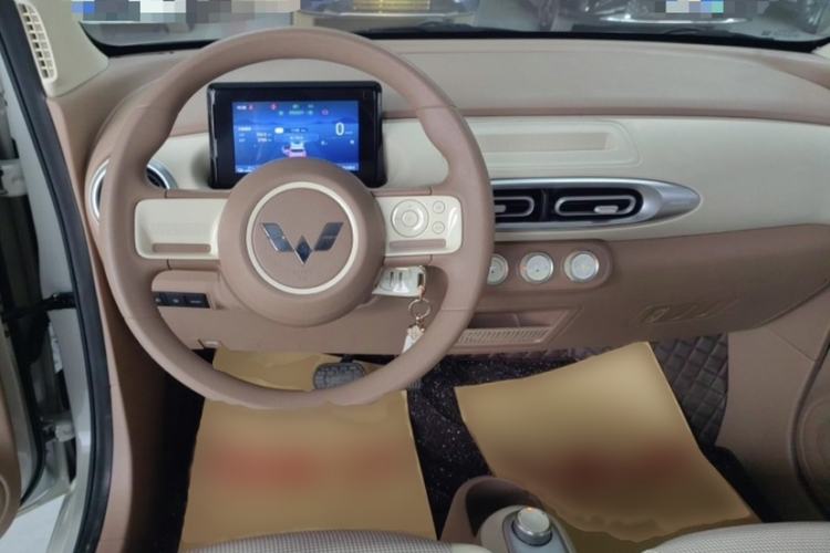 Used Wuling Hongguang MINIEV 2025 Four-Door Version Advanced Edition

