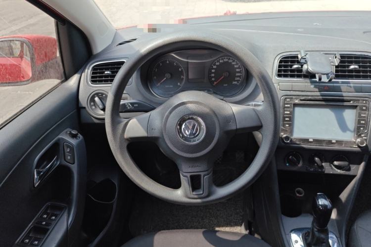 Used Volkswagen Polo 2013 1.6L Automatic Comfort Edition
