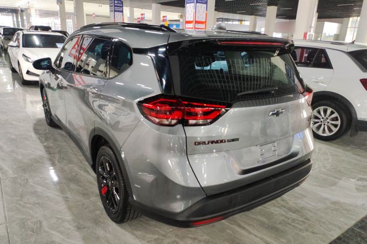 Used Chevrolet Orlando 2020 Light Hybrid Redline 530T Automatic Enjoyment Edition (5+2 Models) Exterior 2