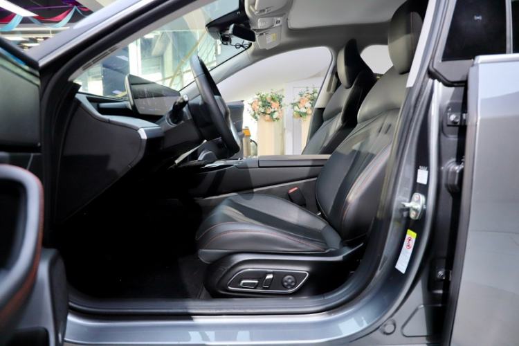 Used XPeng P7 2020 586N Interior 4