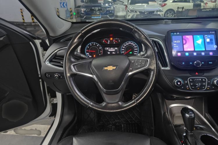 Used Chevrolet Malibu XL 2016 1.5T Dual-Clutch Ruichi Edition Steering Wheel