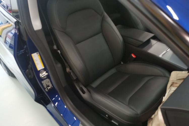 Used Tesla Model 3 2023 Rear-Wheel-Drive Version Right Front Seat