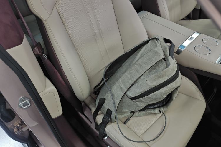 Used Xiaomi Auto YU7 2025 Ultra-Long Range High-Performance All-Wheel-Drive Max Edition
