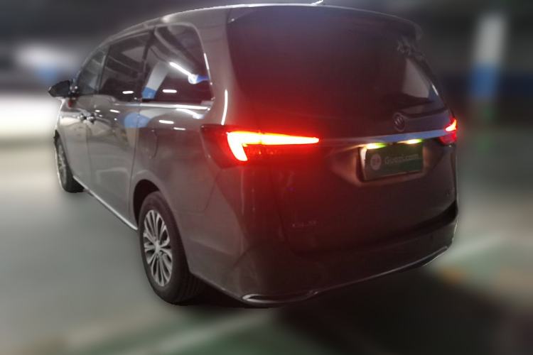 Used Buick GL8 2023 Facelifted Land Cruiser Executive Luxury Version