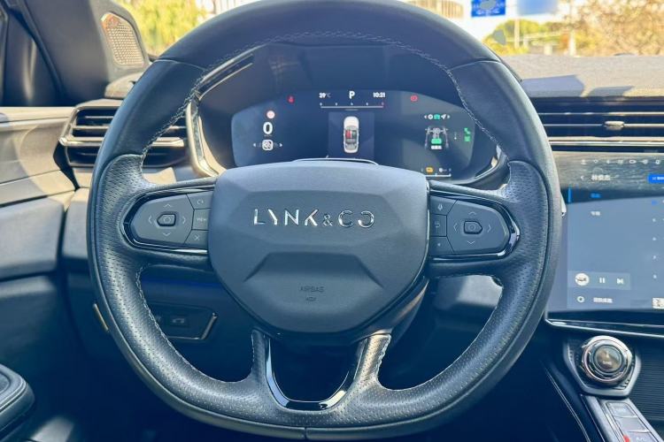 Used Lynk & Co 01 EM-P 2023 1.5TD EM-P PM Steering Wheel