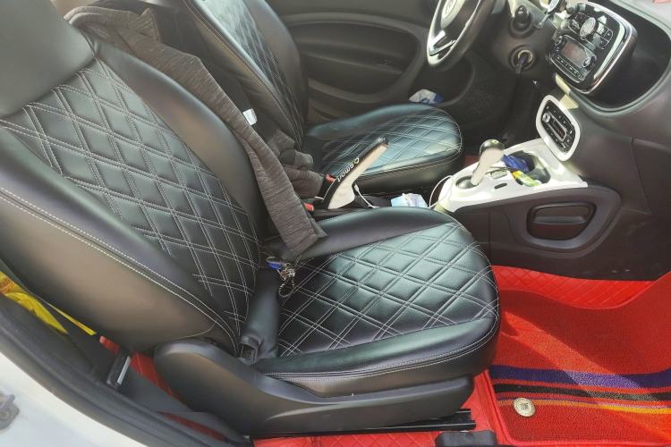 Used smart fortwo 2015 1.0L 52 kW hardtop Dynamic version