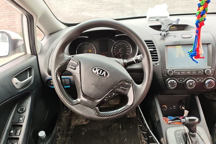 Used Kia K3 2015 1.6L Automatic GL Steering Wheel