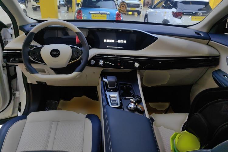 Used Dongfeng Aeolus Huge 2022 Mach Dual-Motor 1.5T MHD Dare-to-Dream Edition