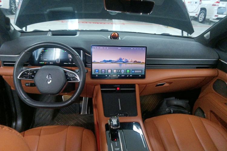 Used Hima AITO M7 2024 1.5T Intelligent Driving 4WD Ultra Version 6 Seats Center Console