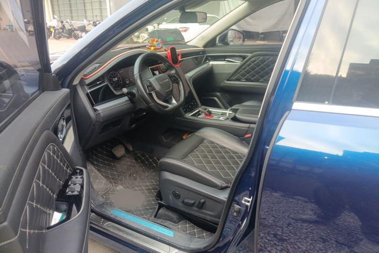 Used Venucia Star 2020 260T Automatic 48V Mild Hybrid Turbocharged Starry Edition
