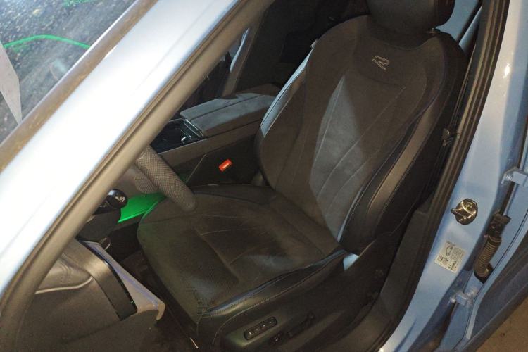 Used Volkswagen Tiguan L 2024 PRO 380TSI Four-Wheel Drive R-Line Prestige Edition Left Front Seat