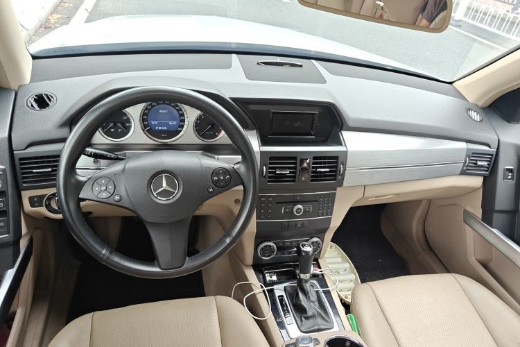 Used Mercedes-Benz GLK-Class 2011 GLK 300 4MATIC Dynamic Model
