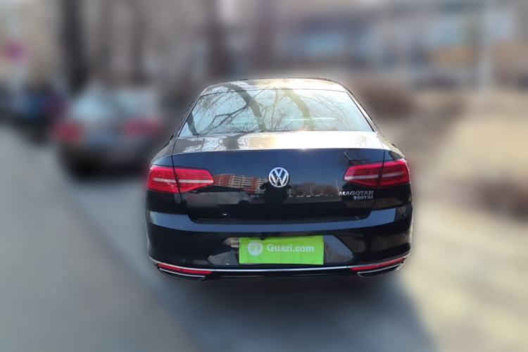 Used Volkswagen Magotan 2018 330TSI DSG Luxury Model Rear