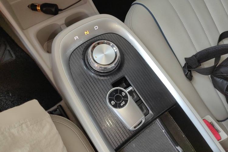 Used ORA Good Cat 2022 Morandi Edition 400km Standard Range Luxury Version Lithium Iron Phosphate
