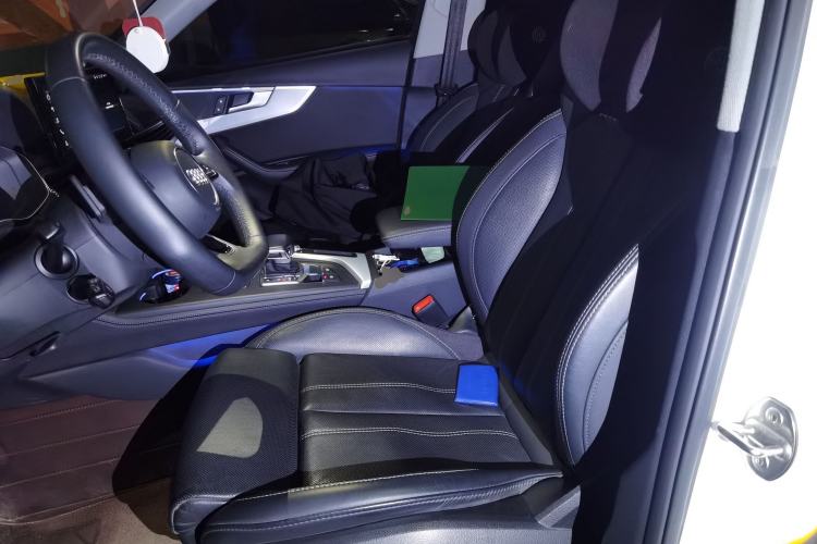 Used Audi A4L 2022 40 TFSI Luxury Dynamic Model