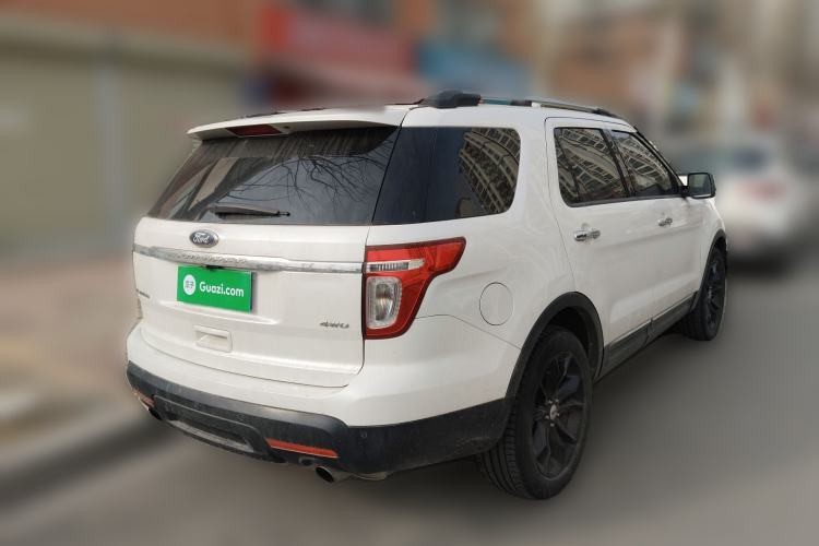 Used Ford Explorer 2013 3.5L Deluxe Model
