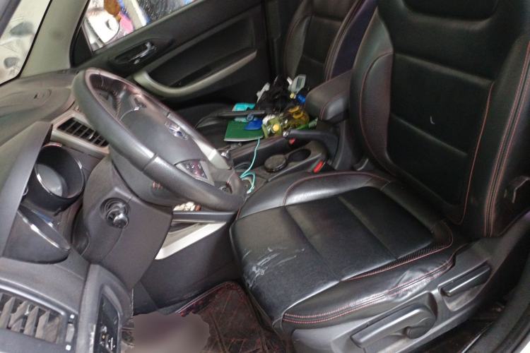 Used CHANGAN CS35 2012 1.6L Automatic Luxury Version China IV Standard