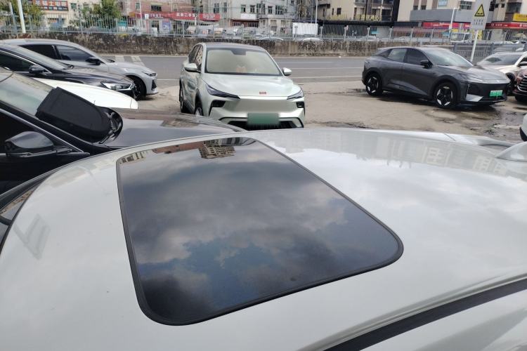 Used Honda Civic 2021 HATCHBACK 220TURBO CVT New Trendsetter Roof