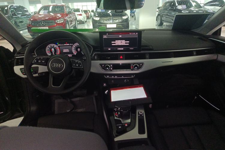 Used Audi A5 2023 Sportback 40 TFSI quattro Luxury Dynamic Edition Center Console