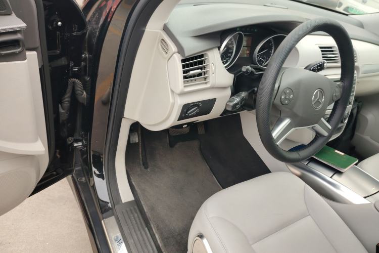 Used Mercedes-Benz R-Class 2011 R 300 L Business Model