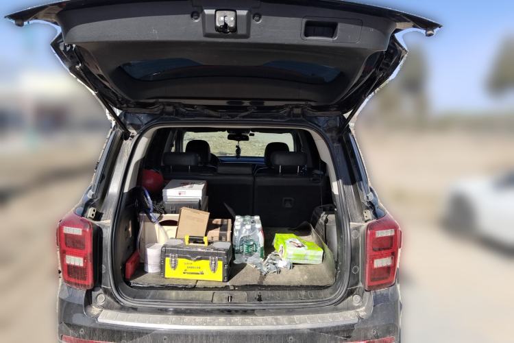 Used GAC Trumpchi GS8 2017 320T Two-Wheel Drive Luxury Smart Connectivity Version (7 Seats) Trunk