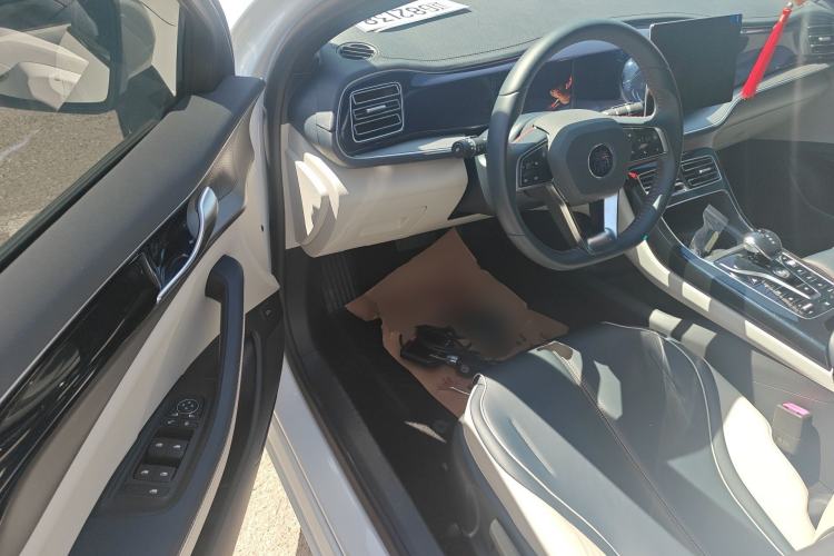 Used BYD Qin PLUS 2021 DM-i 120KM Prestige Model Driver Seat