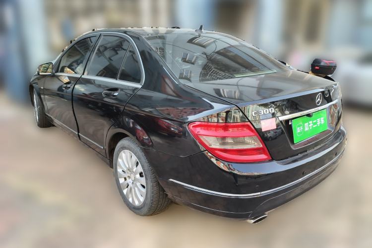 Used Mercedes-Benz C-Class 2010 C 200 CGI Elegance Model Rear Left 45 Deg