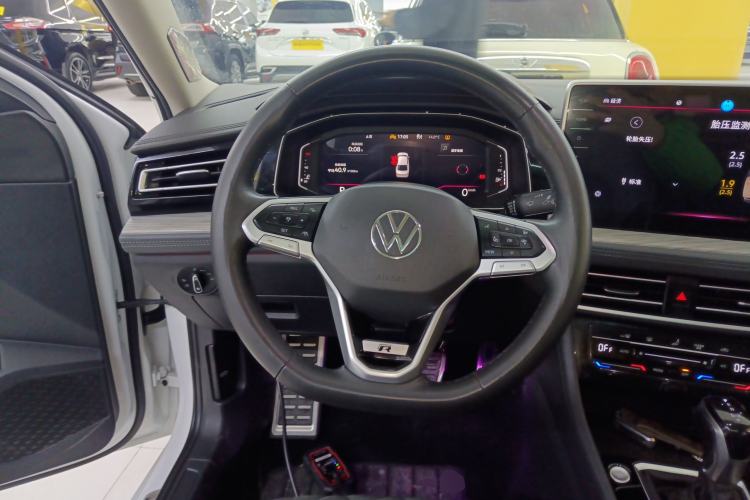 Used Volkswagen Sagitar 2023 300TSI DSG Excellence Edition Steering Wheel