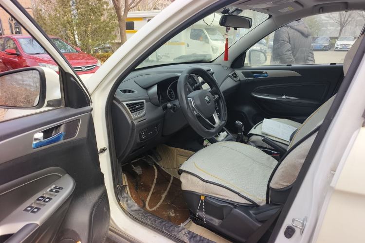 Used Oshan COS5 2021 1.6L Manual Luxury Model
