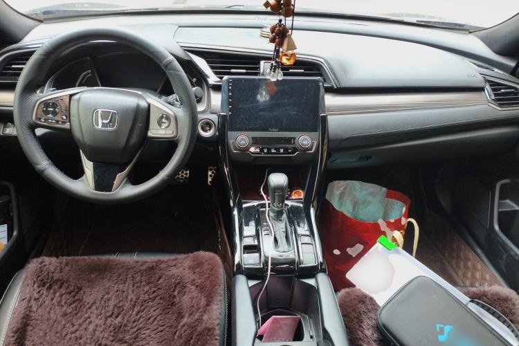 Used Honda Civic 2021 HATCHBACK 220TURBO CVT Trendy Cool Edition Center Console