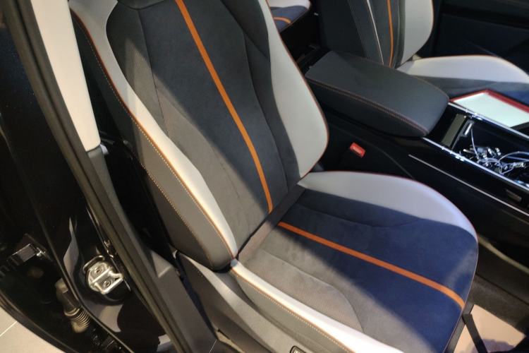 Used Volkswagen ID.6 CROZZ 2022 Long-Range PRO Edition
