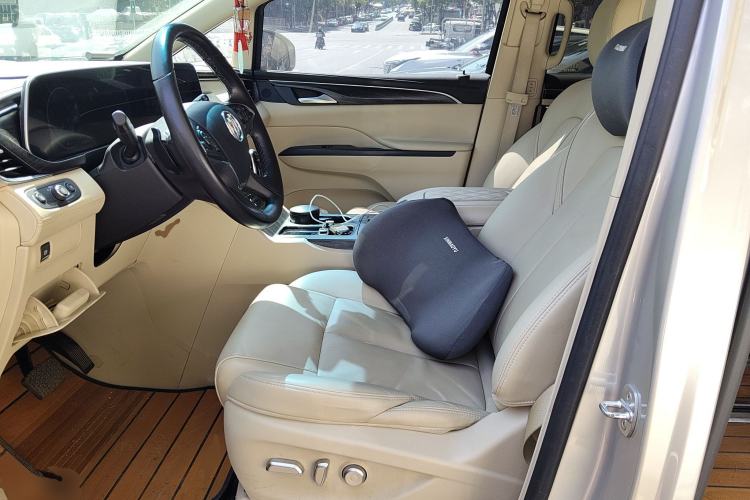 Used Buick GL8 2022 ES Landtrek 653T Luxury Edition